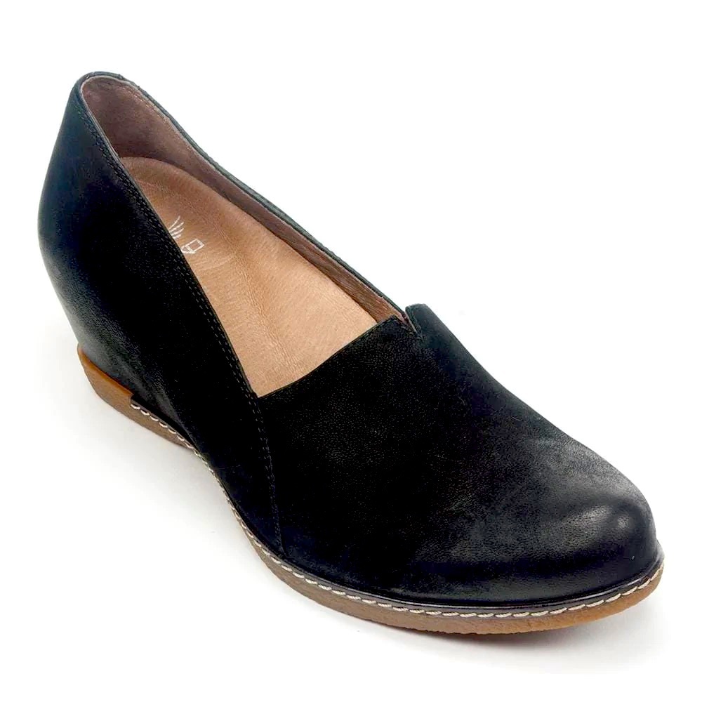 NWT Women’s Dansko Liliana Burnished Nubuck Black Sz 40
